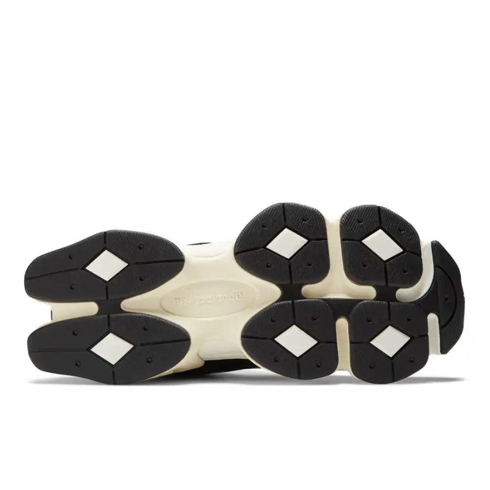 New Balance 9060 - Preto