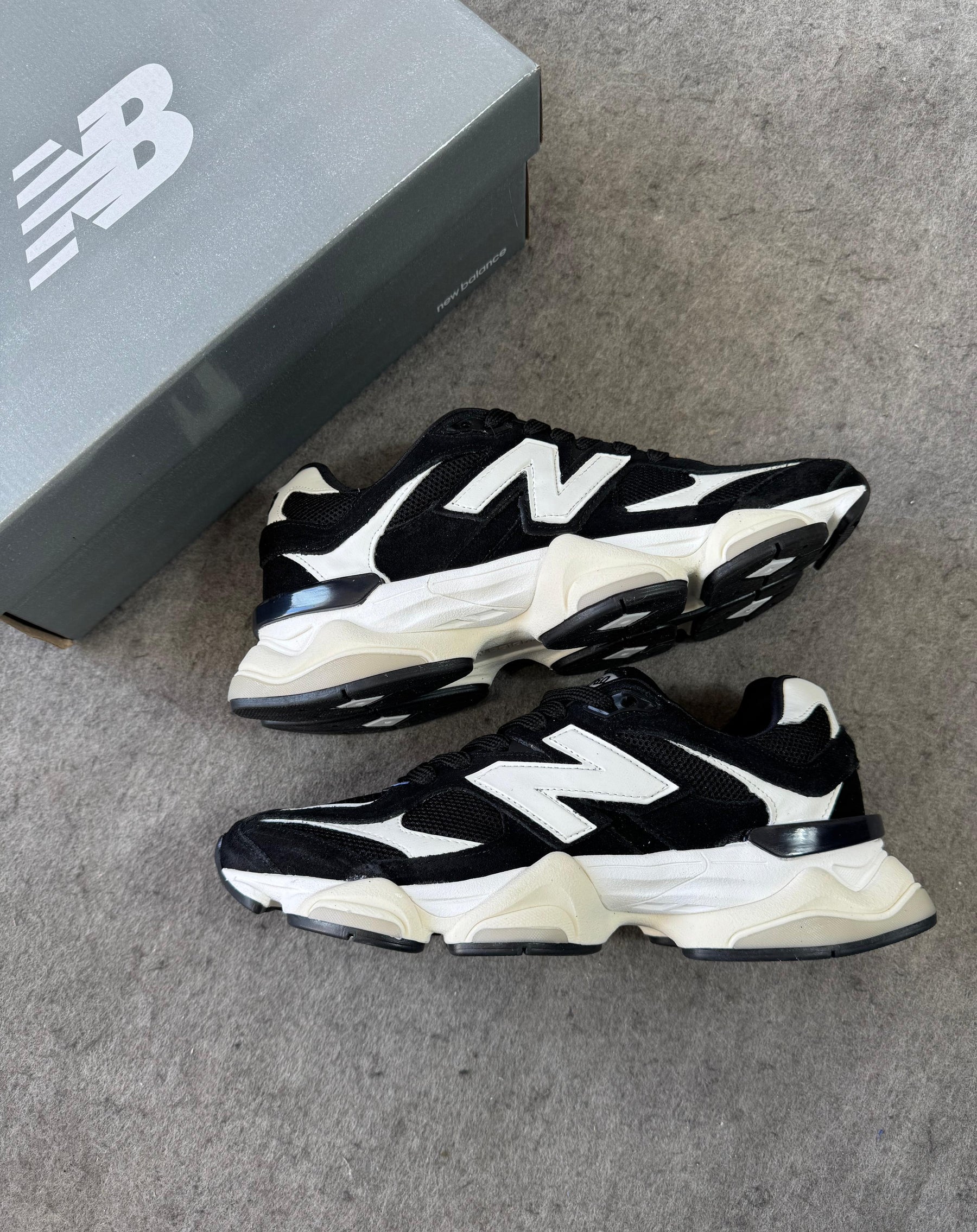 New Balance 9060 - Preto