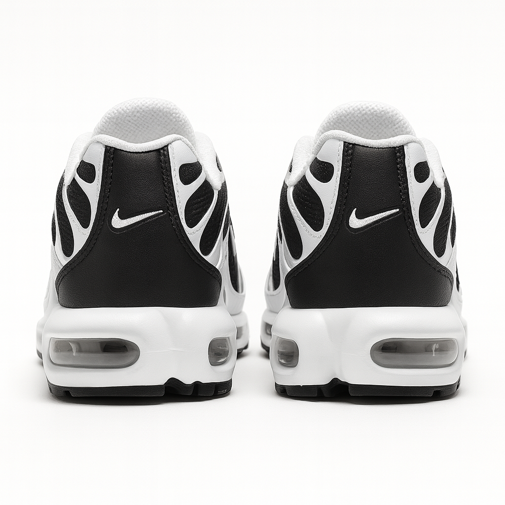 Tênis Air Max Plus TN - Preto / Branco
