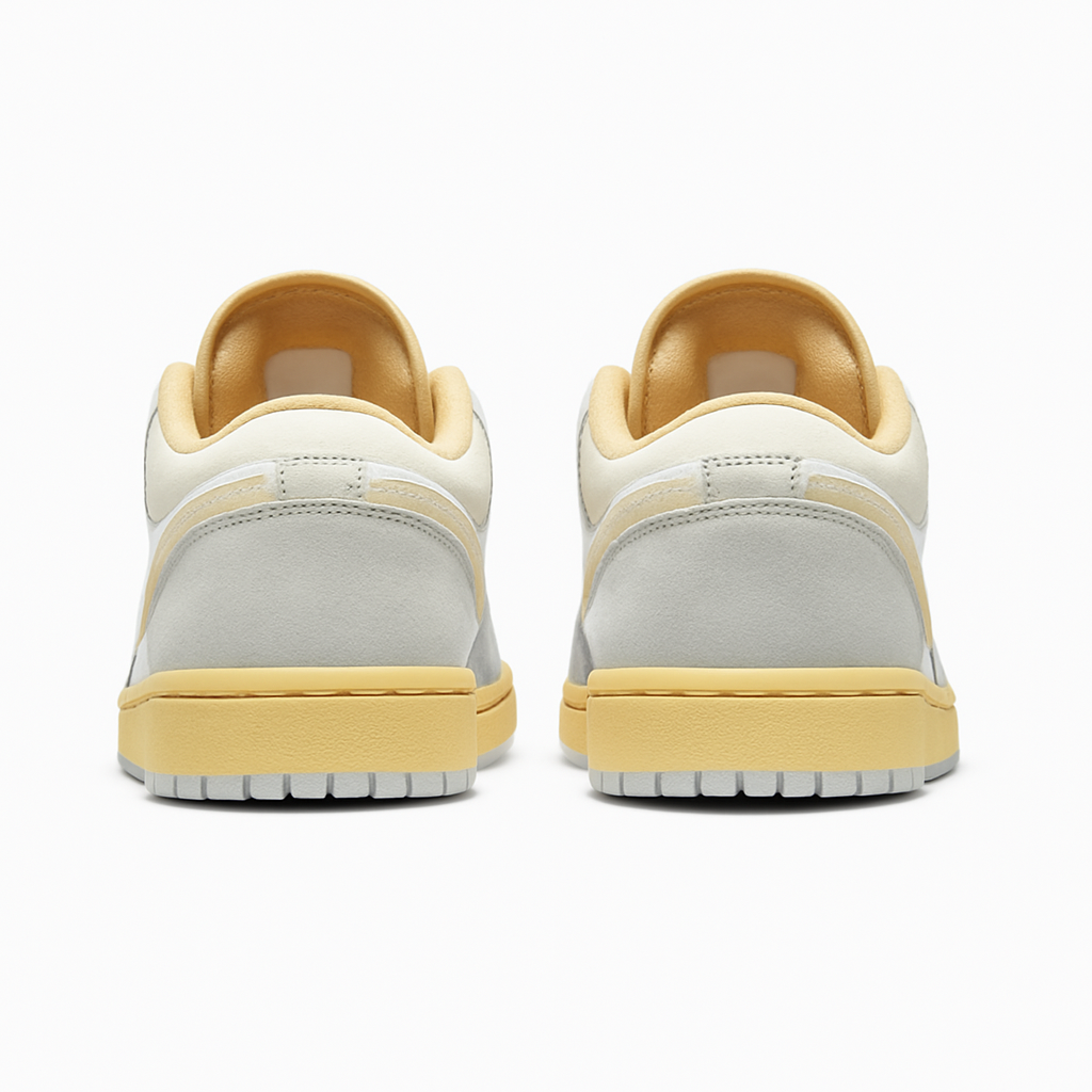 Tênis Air Jordan 1 Low - Branco / Cinza / Dourado