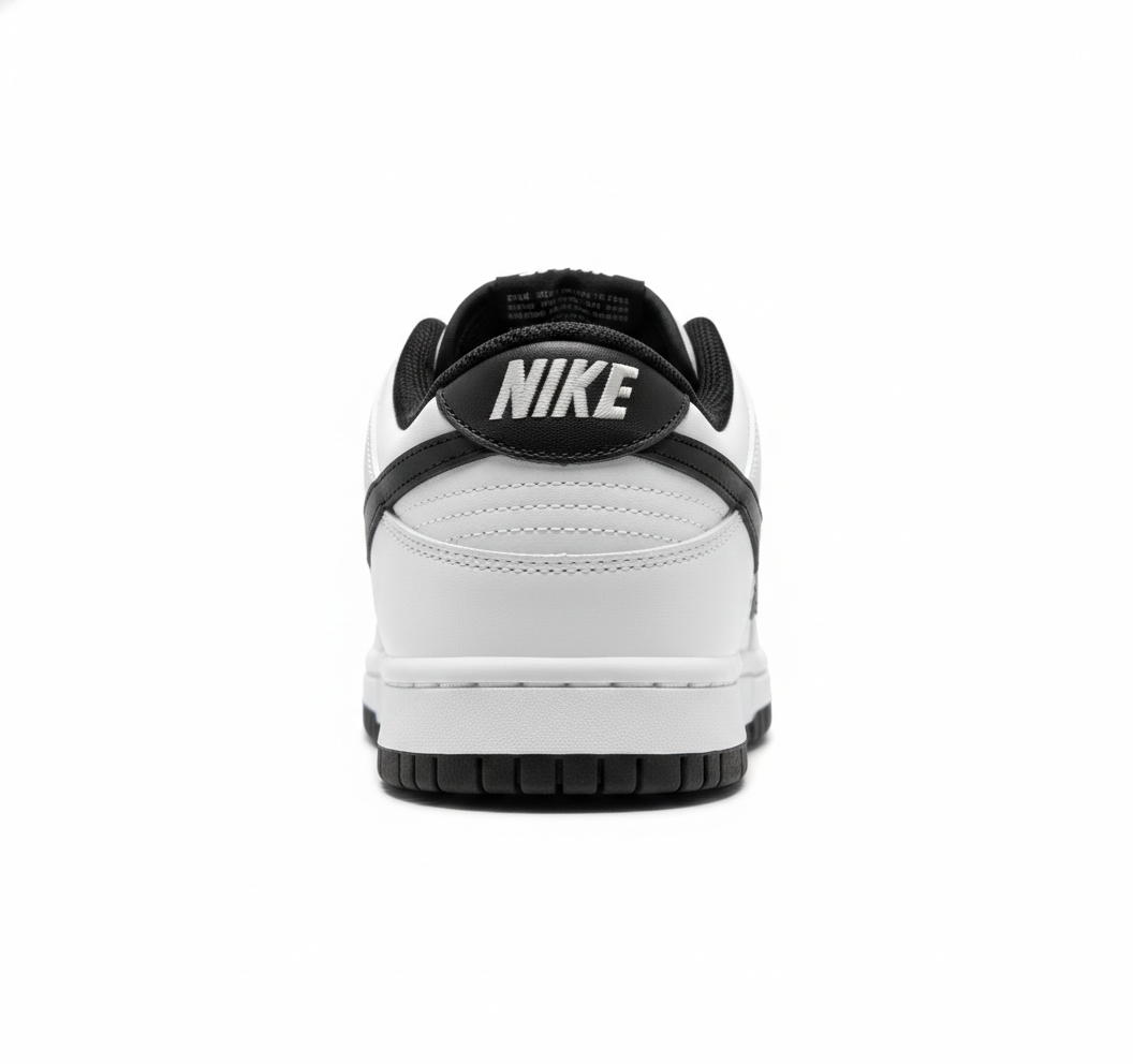 Tênis Nike Dunk – Branco & Preto