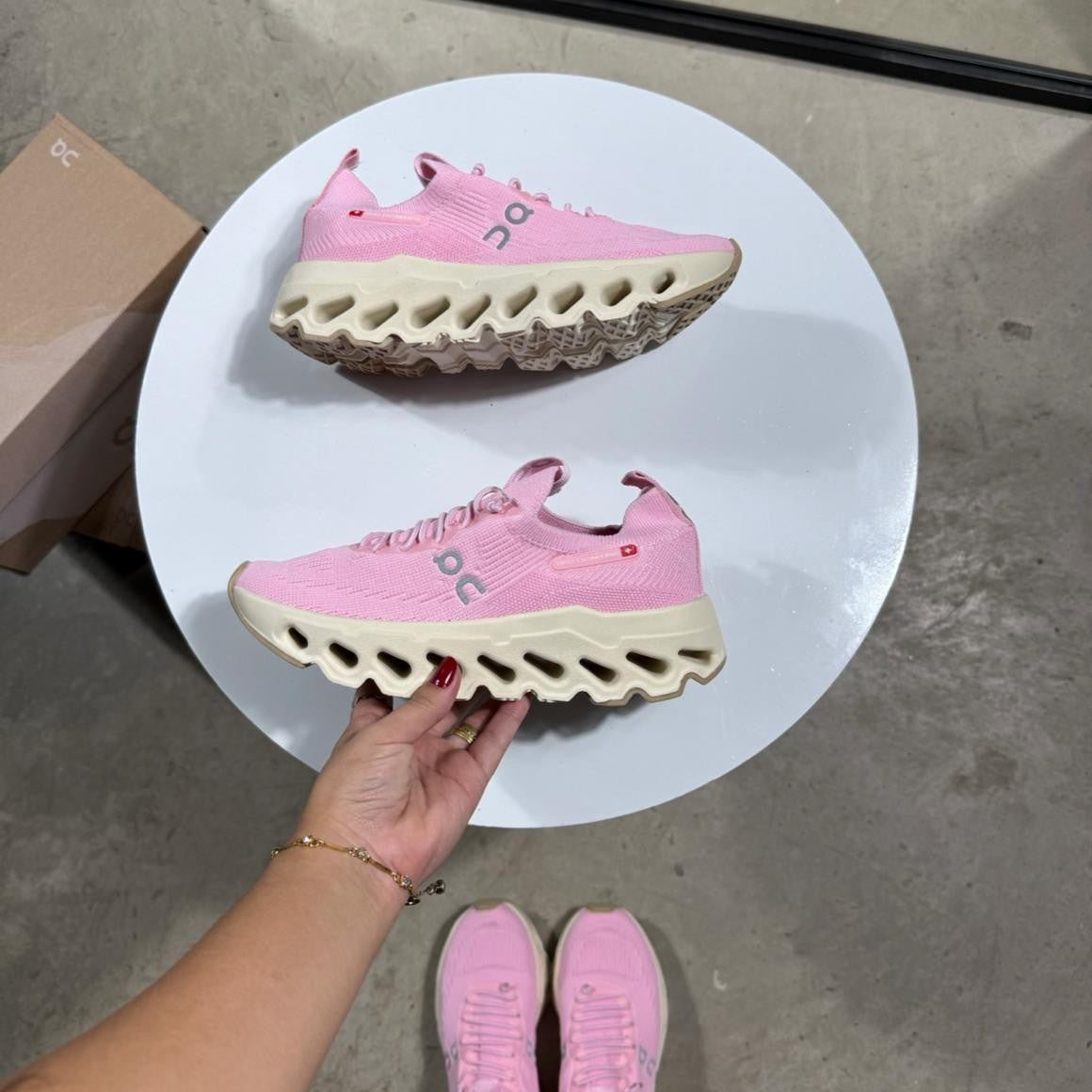Tênis On Cloud - Rosa / Off