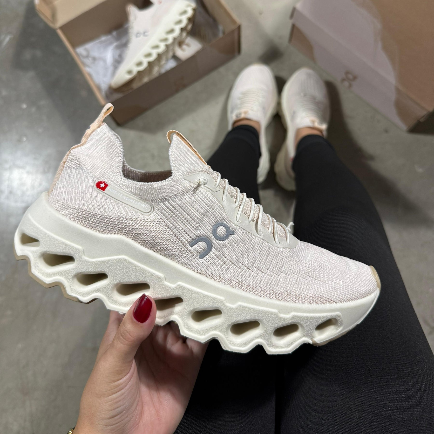Tênis On Cloud - Off White