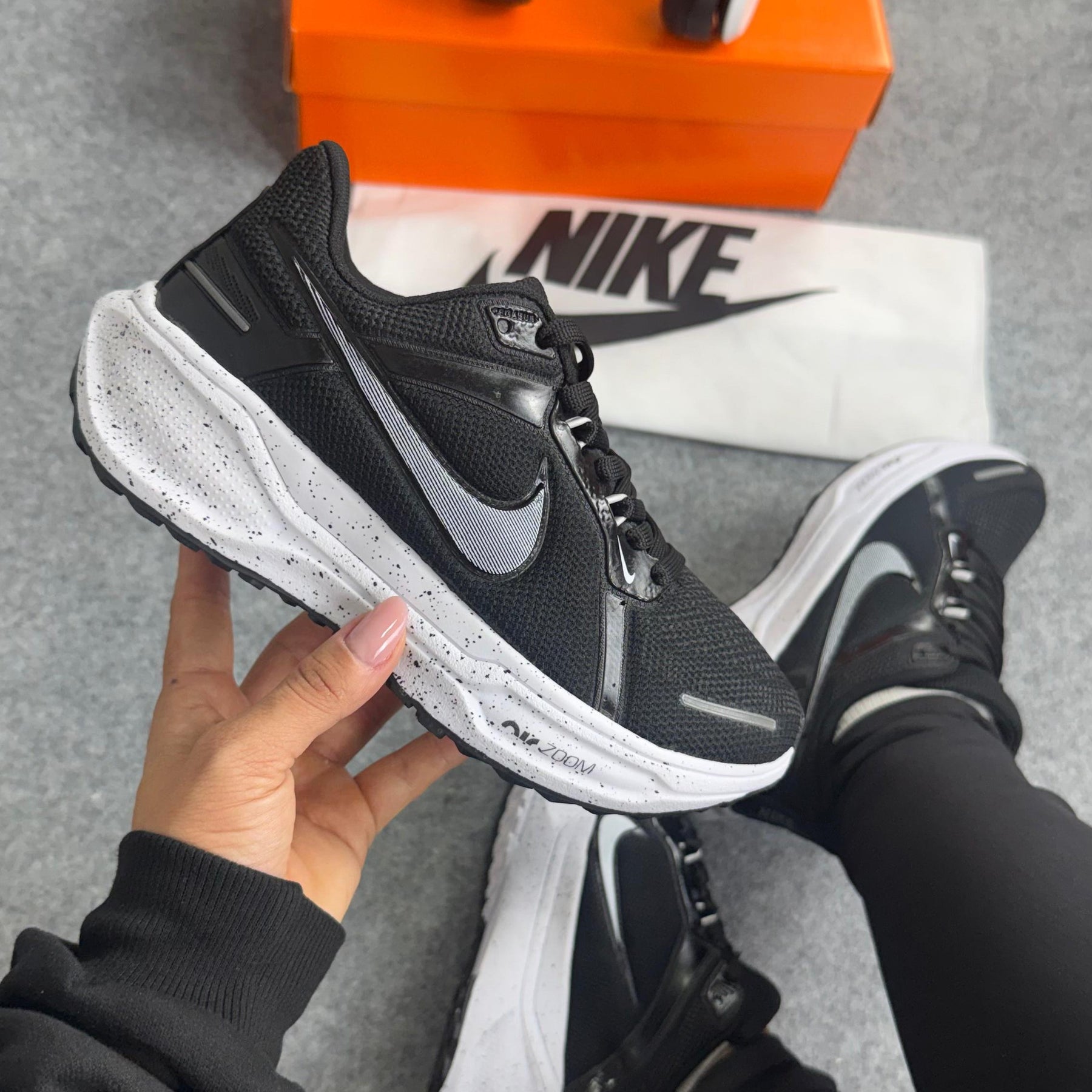 Tênis Pegasus 41 - Preto / Branco