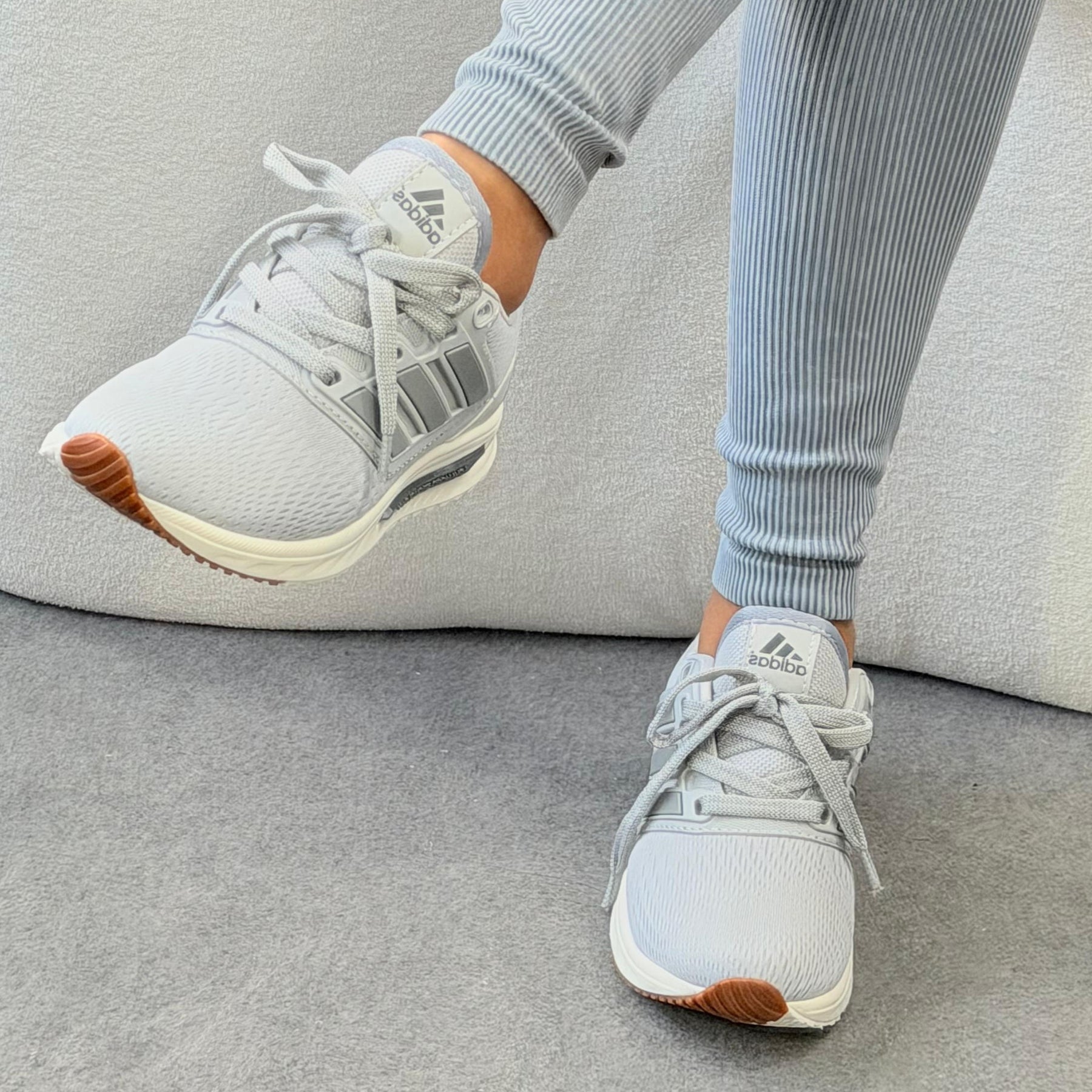 Tênis Adidas Advanced - Cinza