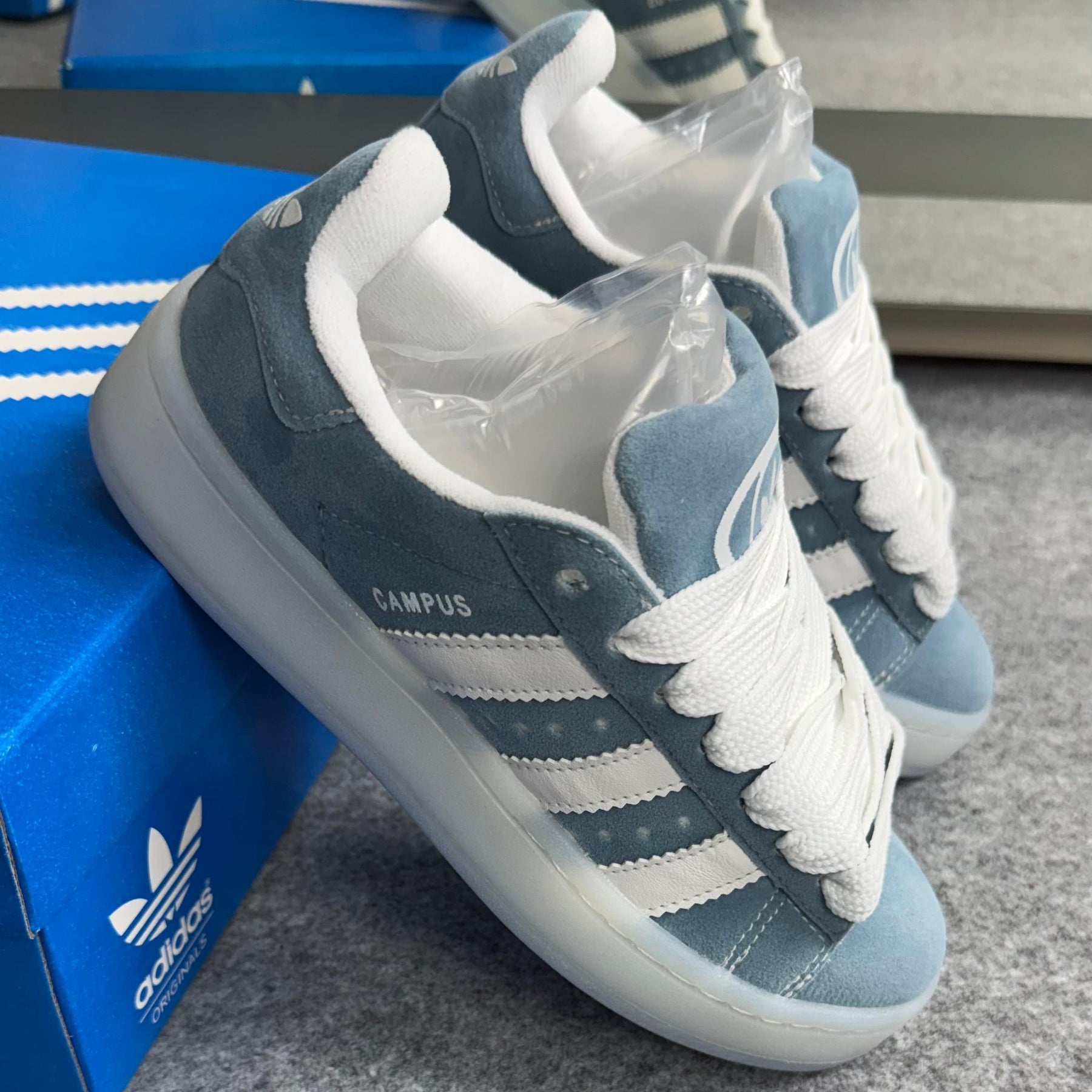 Tênis Adidas Campus 00s - Azul Bebê