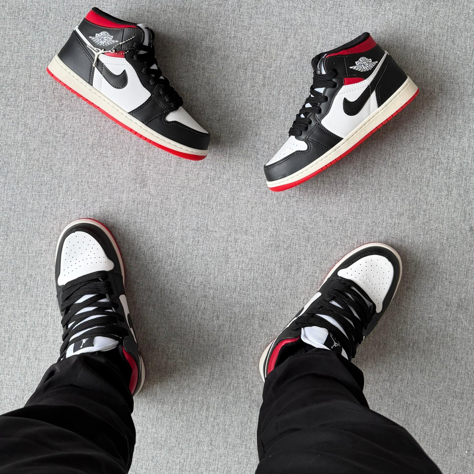 Tênis Nike Air Jordan High - Branco / Preto / Vermelho