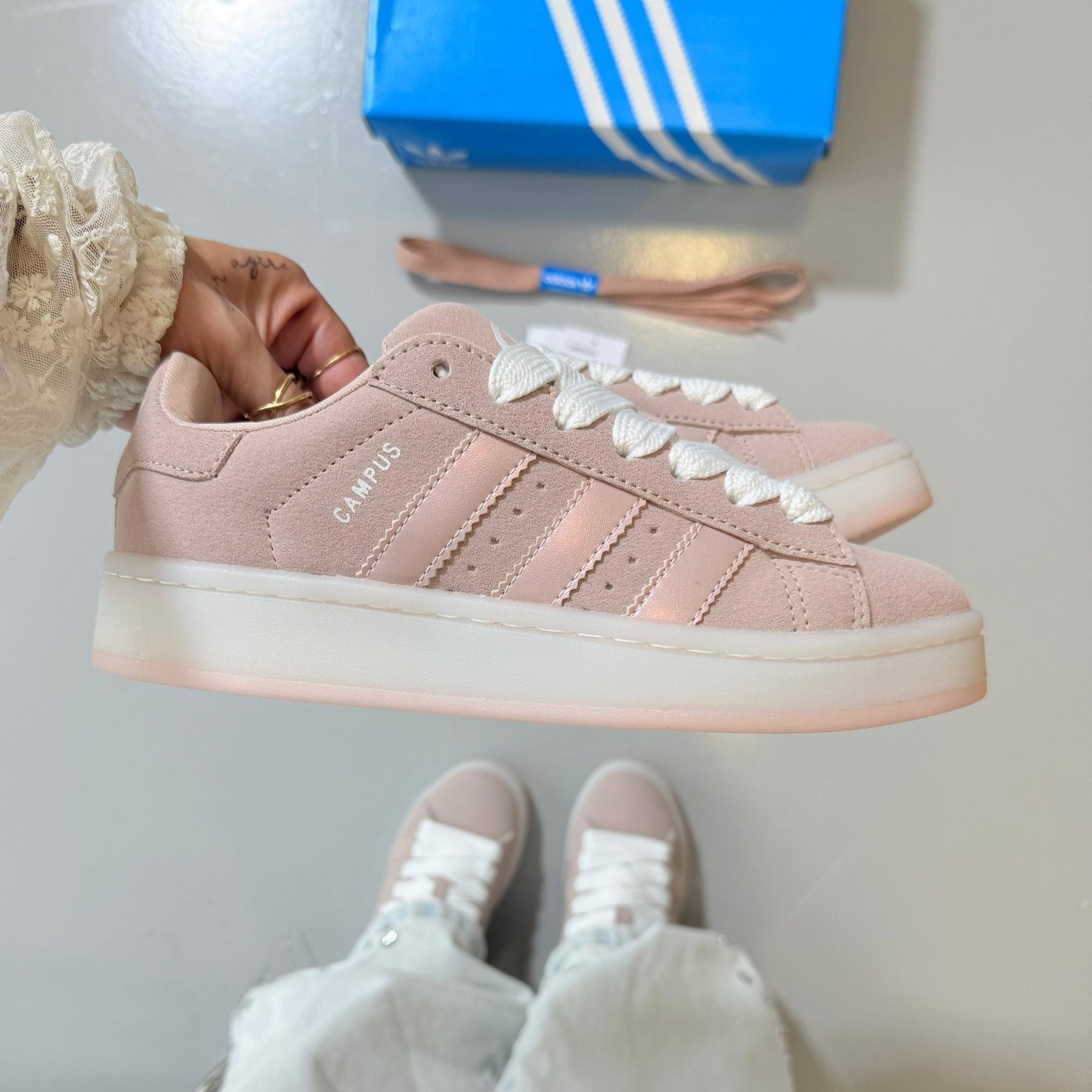 Tênis Adidas Campus - Camurça Natural - Flamingo