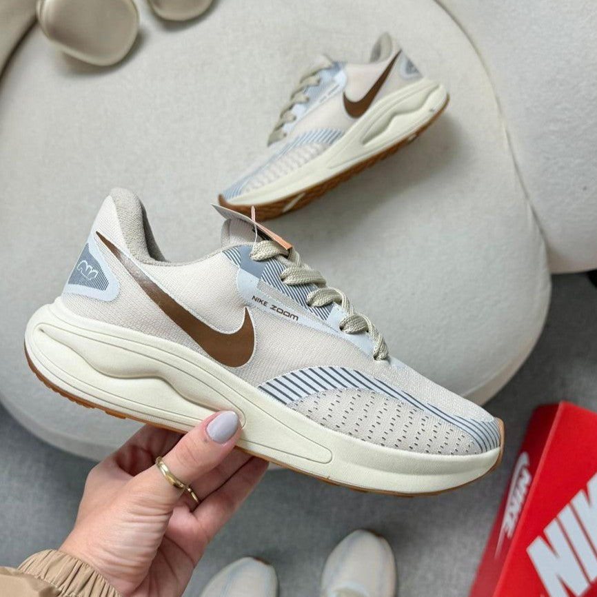 TĂȘnis Nike Air Zoom - Off White / Marrom