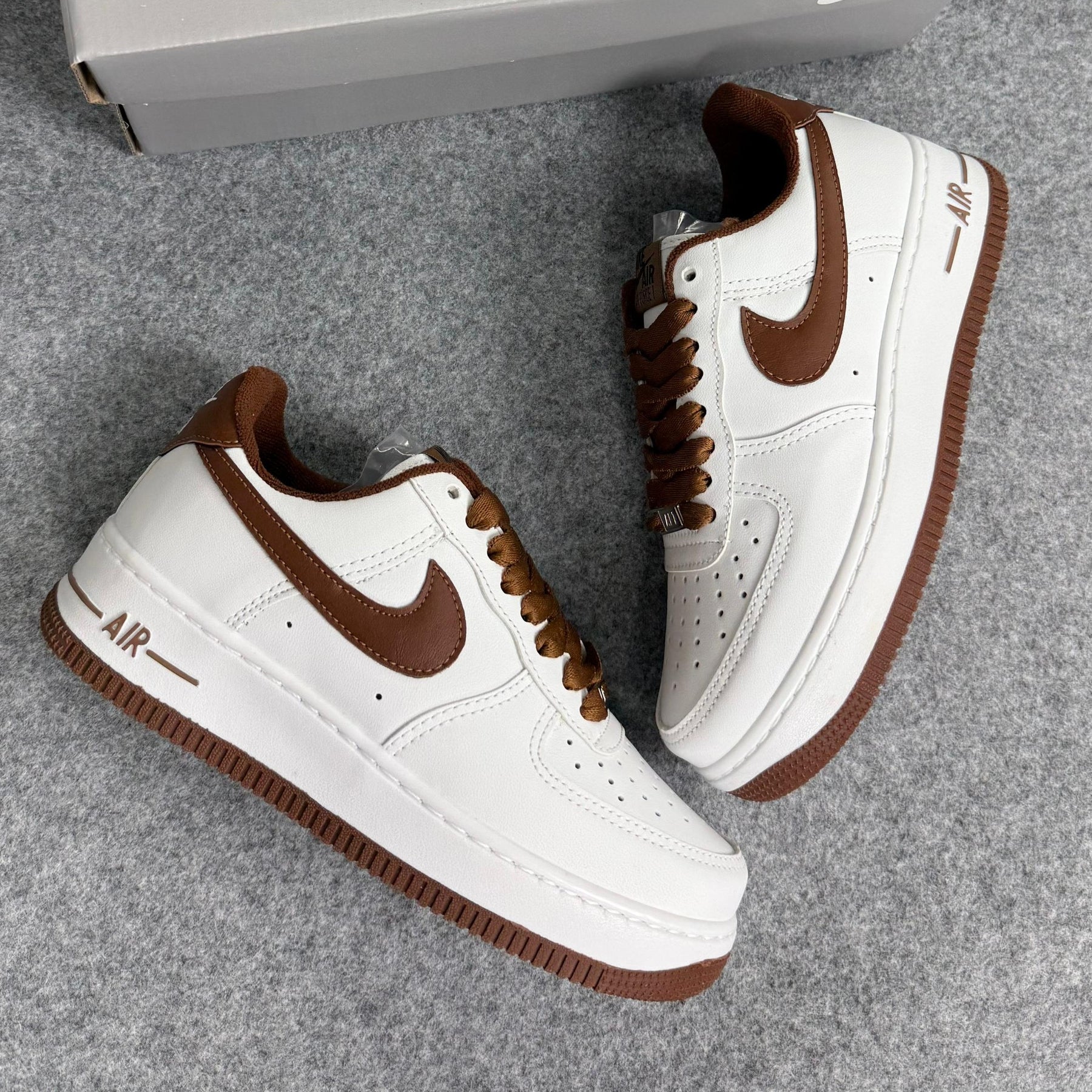 Tênis Air Force Linha Luxo - Branco / Marrom