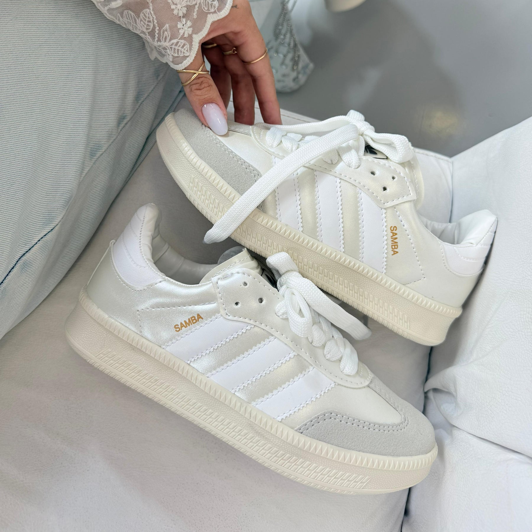 Tênis Adidas Samba XLG - Pérola