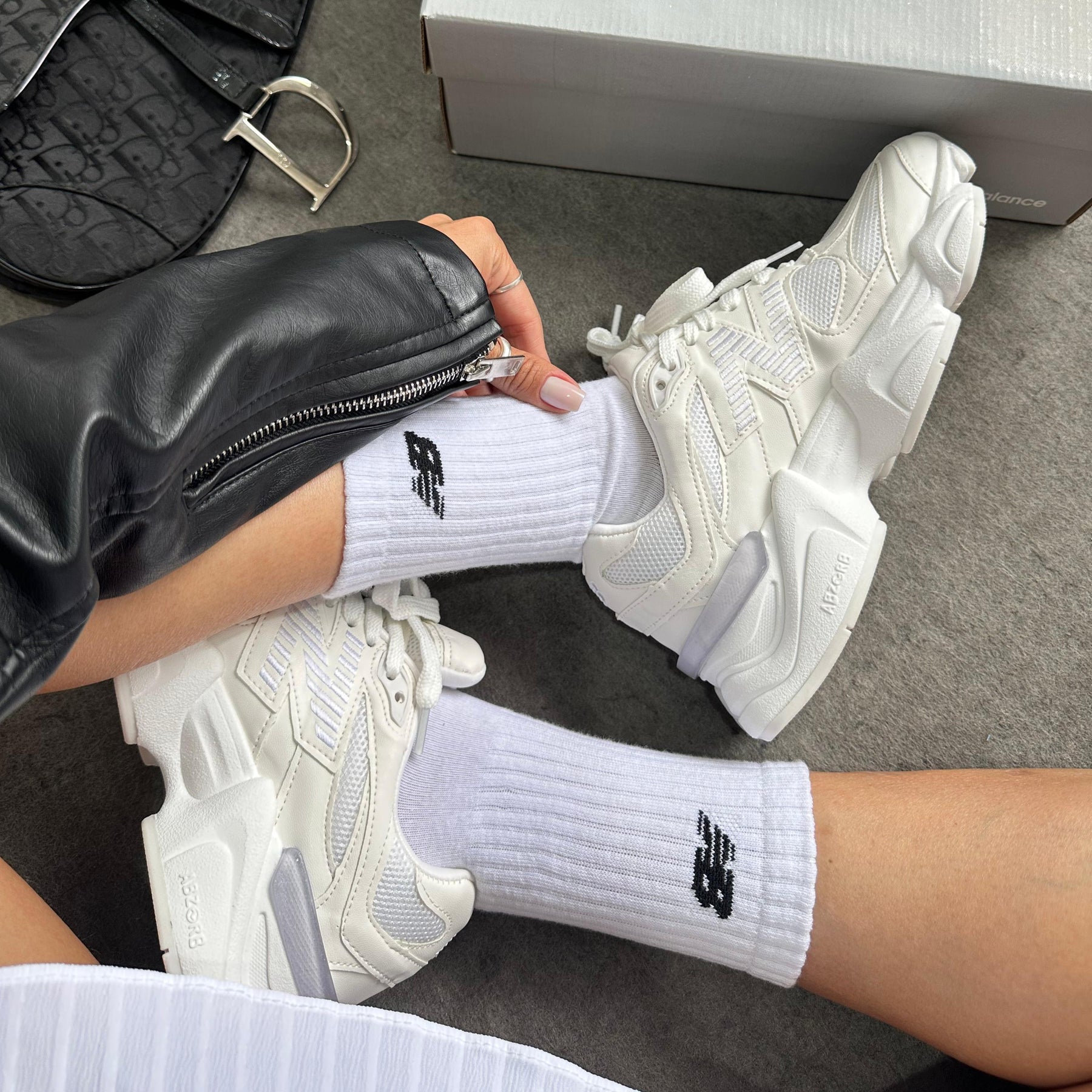 TĂȘnis New Balance 9060 - Branco Neve