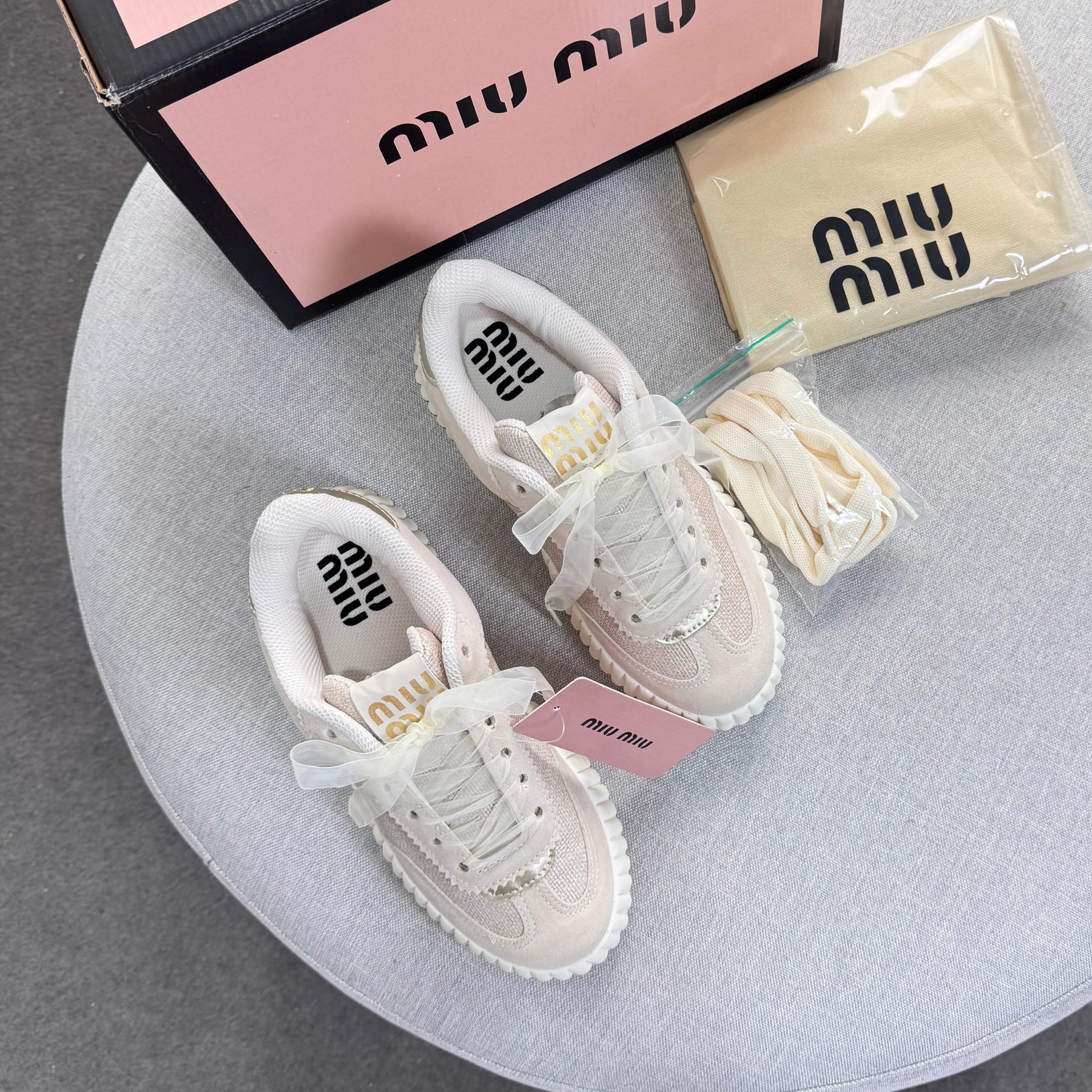 Tênis Casual Quenz Miu Miu - Off / Off