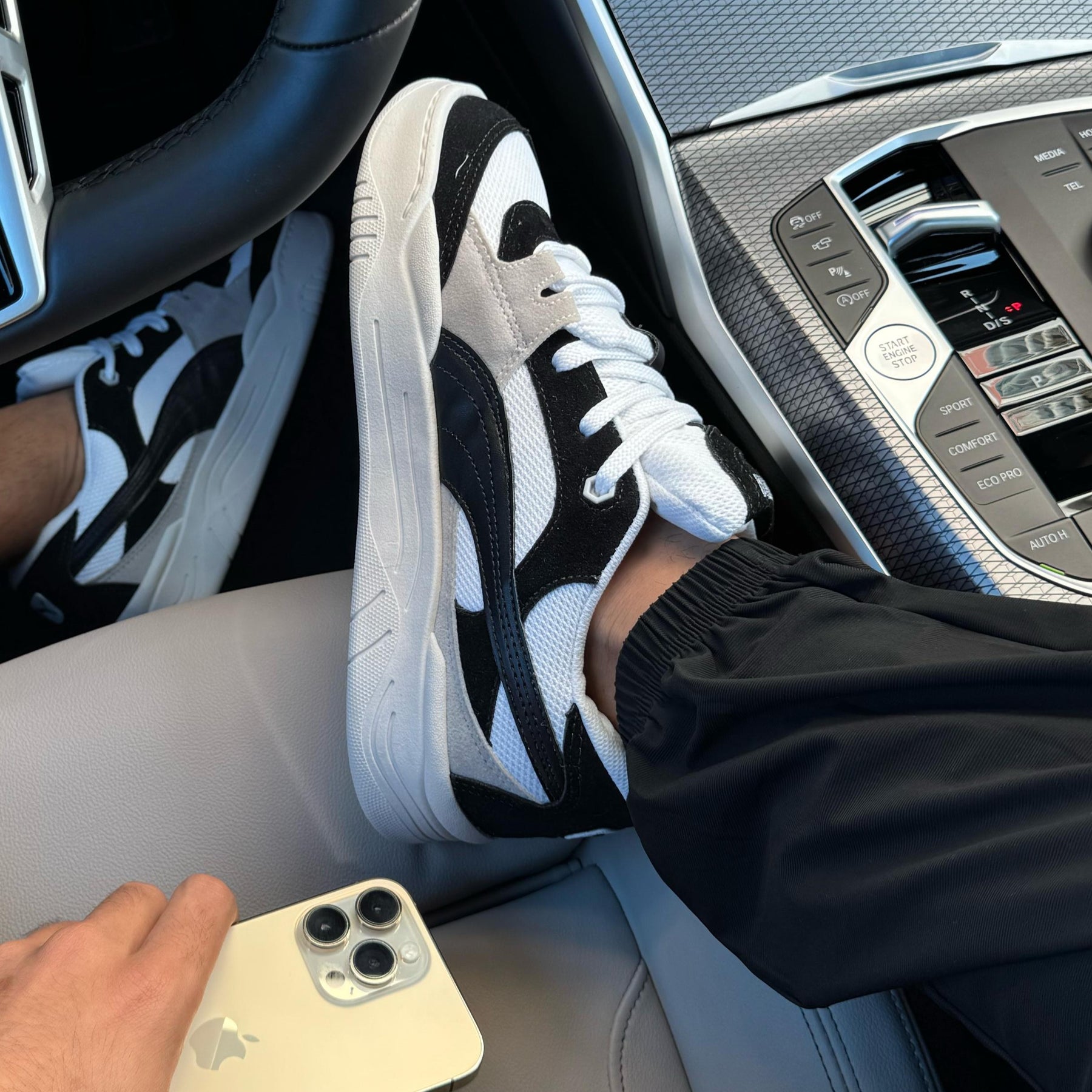 Tênis Puma 180 - Preto / Branco