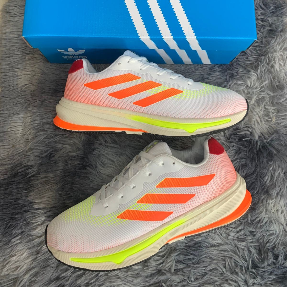 TĂȘnis Adidas Super Nova - Branco / Laranja