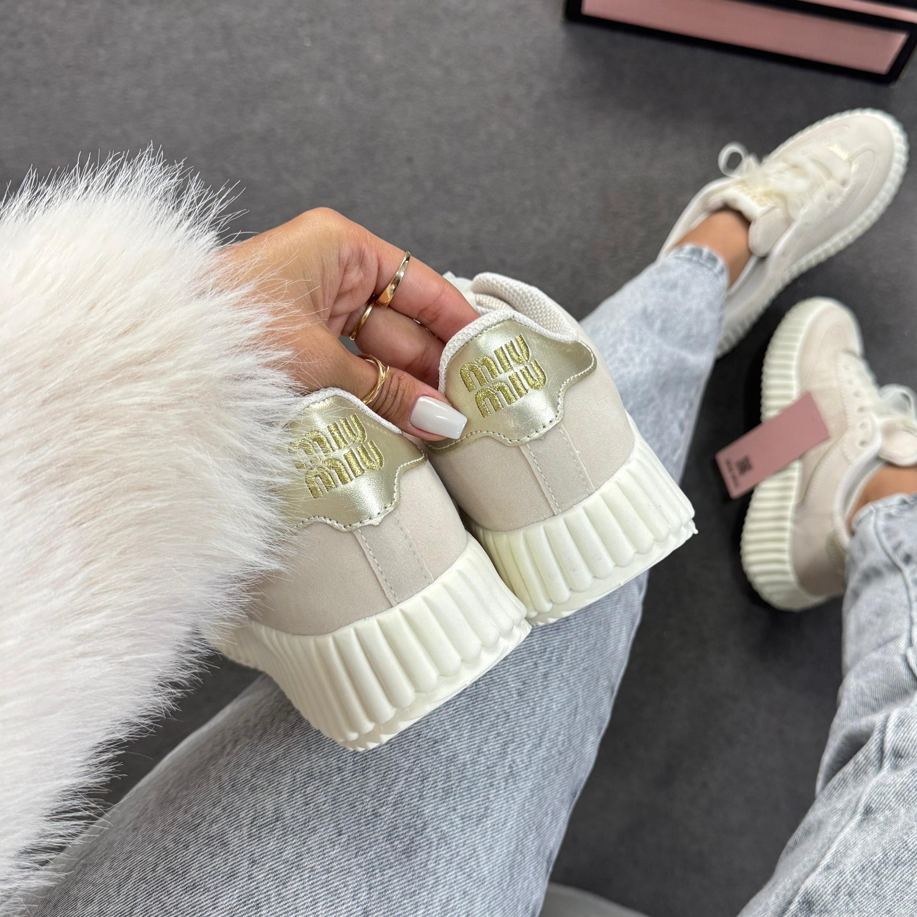 TĂȘnis Casual Quenz Miu Miu - Off / Off
