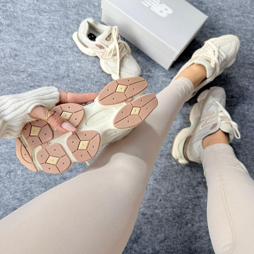 Tênis New Balance 9060 - Rosê Felpudo