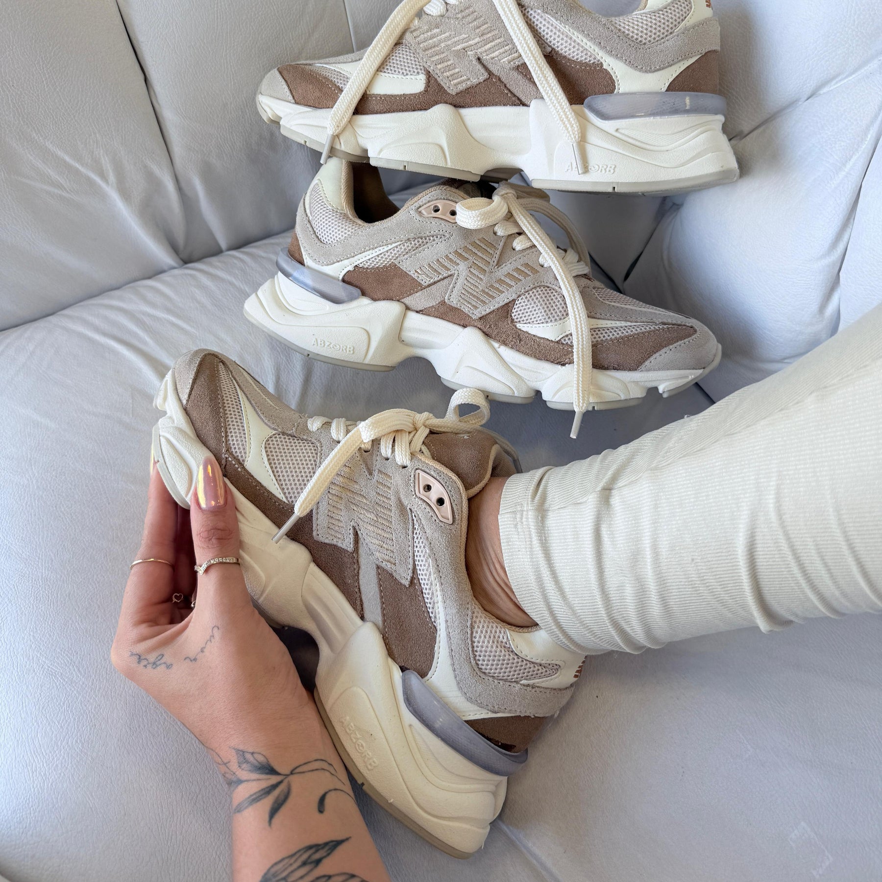 TĂȘnis New Balance 9060 - Bege / Caramelo