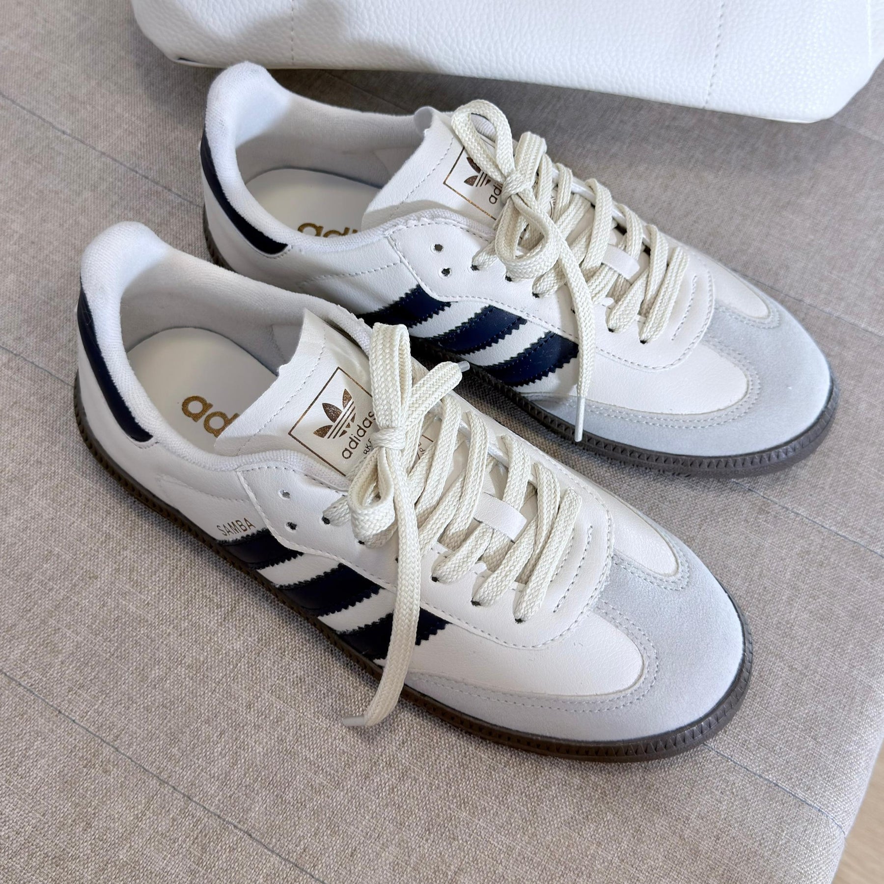 TĂȘnis Adidas Samba Prime - Off White / Marinho