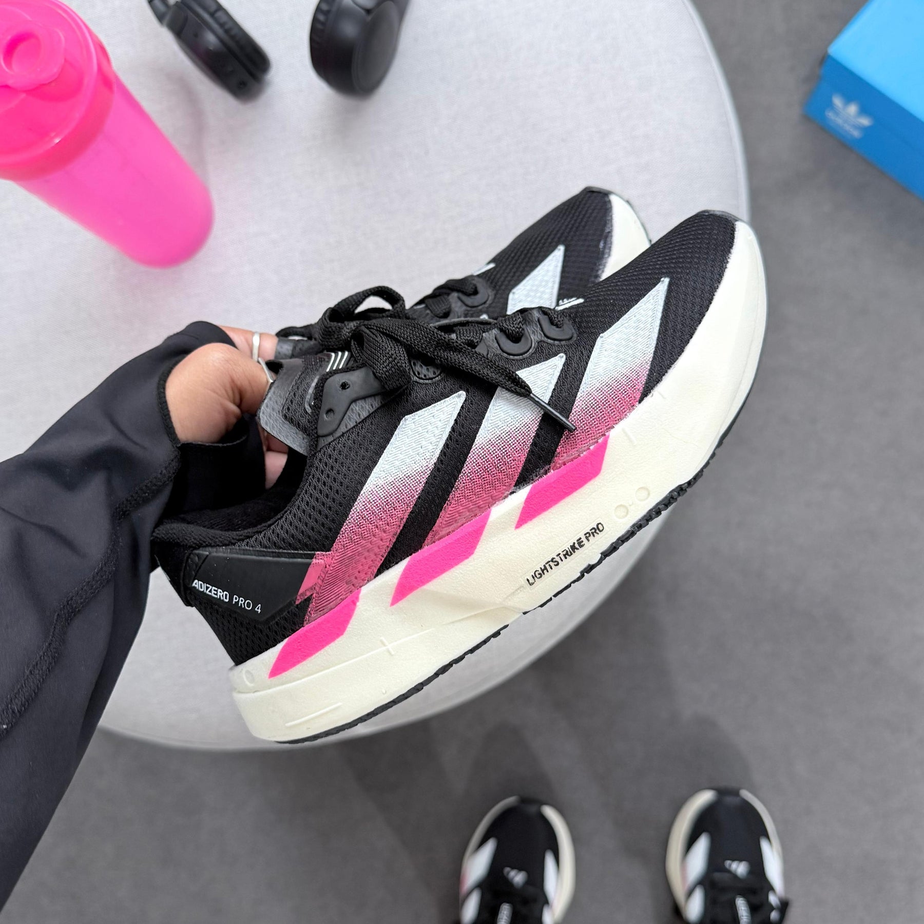 Tênis Adidas Adizero Adios Pro 4 - Preto / Pink