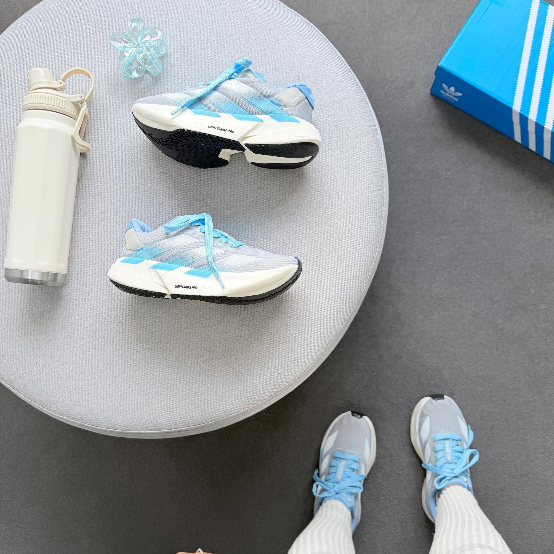 Tênis Adidas Adizero Adios Pro 4 - Cinza / Celeste