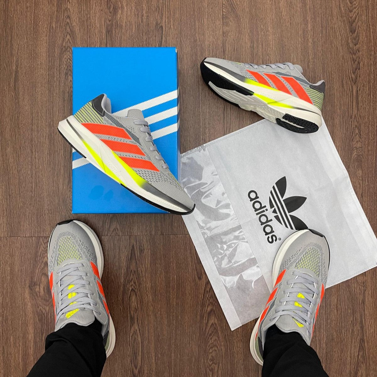 Tênis Adidas Duramo Speed - Cinza / Laranja