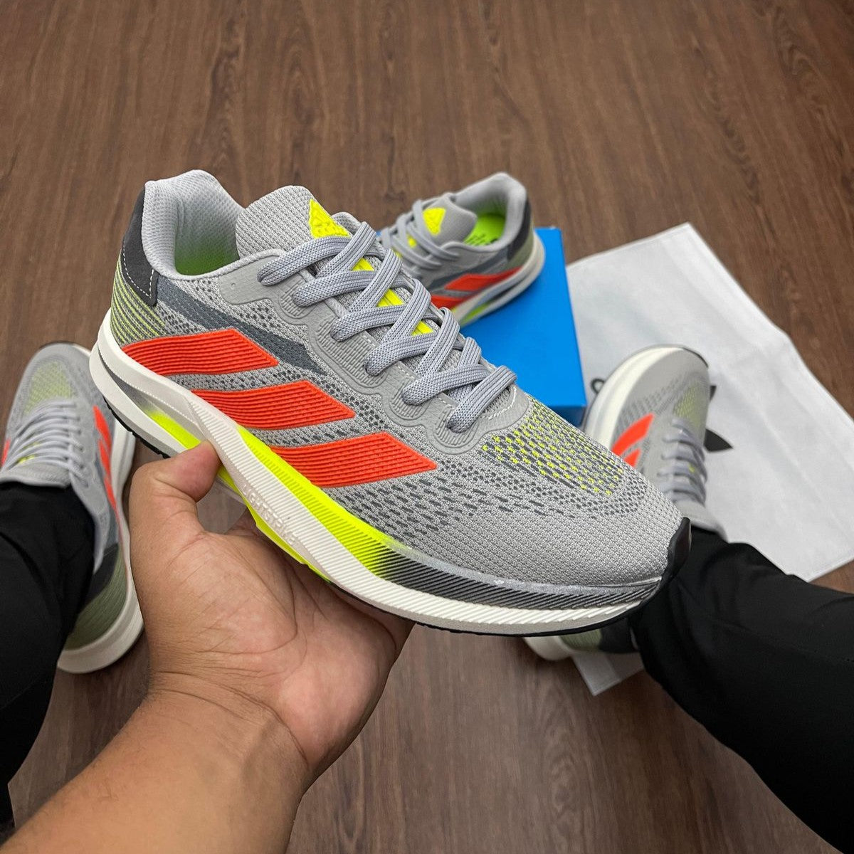 Tênis Adidas Duramo Speed - Cinza / Laranja