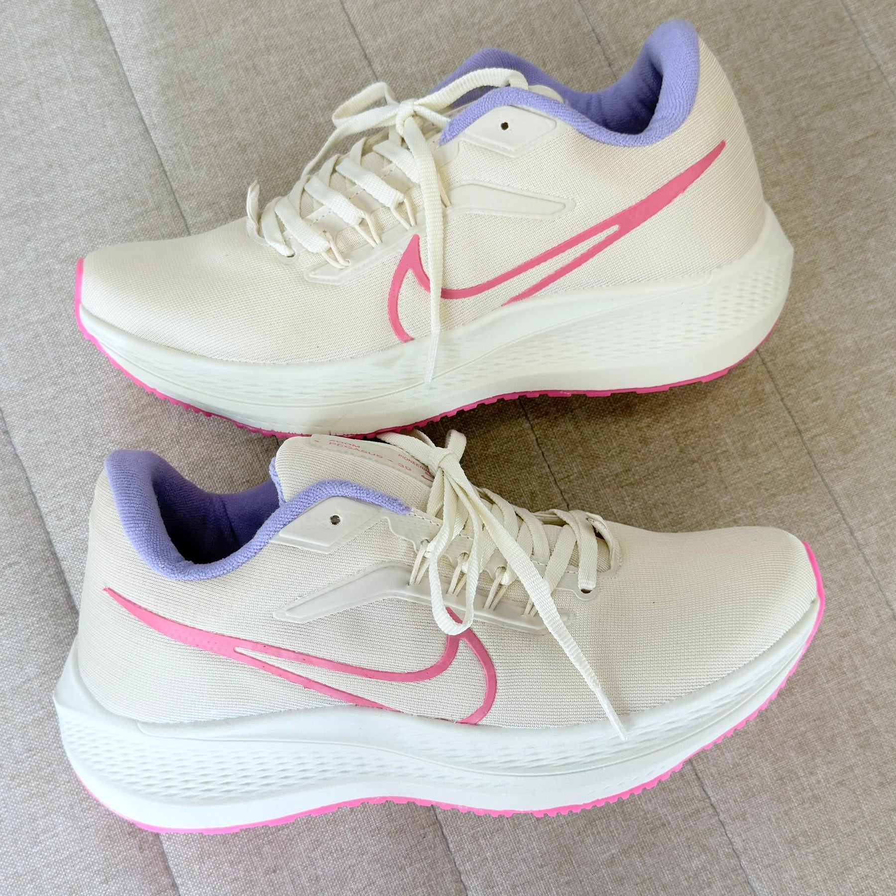 Tênis Nike Pegasus 39 - Off / Rosa / Lilás