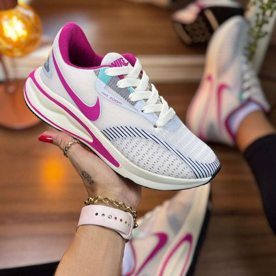 TĂȘnis Nike Journey - Branco / Rosa