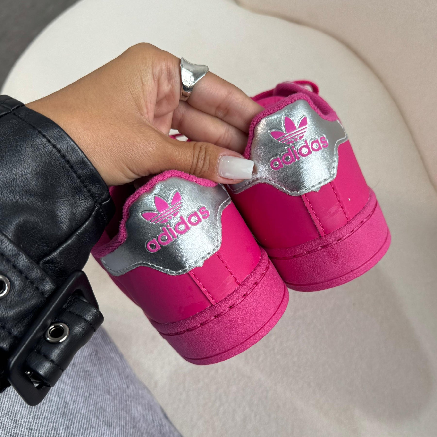 TĂȘnis Adidas Super Star - Boca Rosa