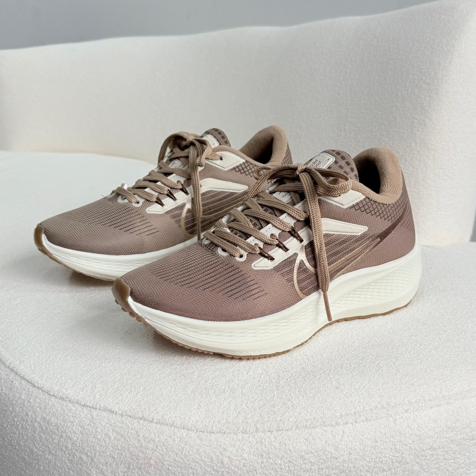 TĂȘnis Nike Pegasus - Capuccino
