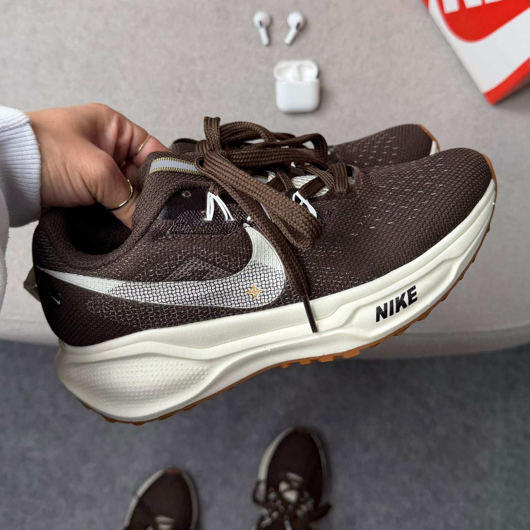 Tênis Nike Pegasus Trail 5 - Café
