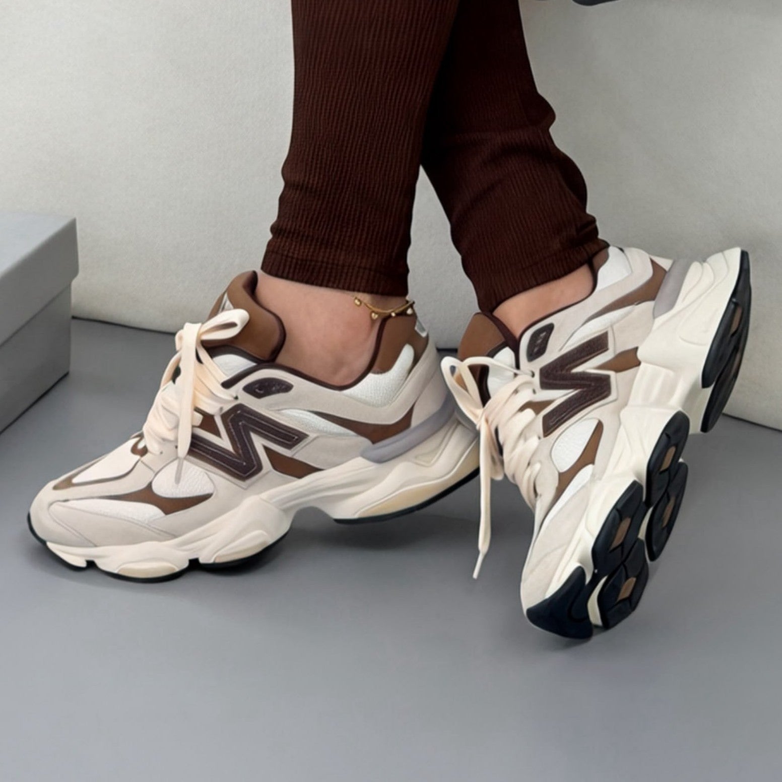Tênis New Balance 9060 - Vanilla Coffe