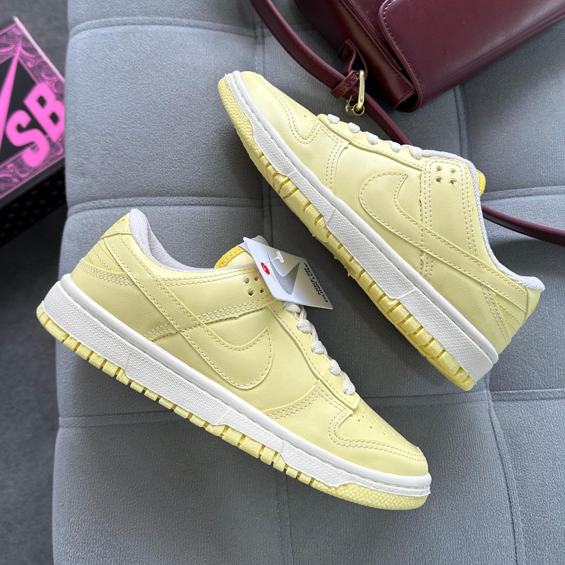Tênis Dunk Low Pro Luxo - Pálido