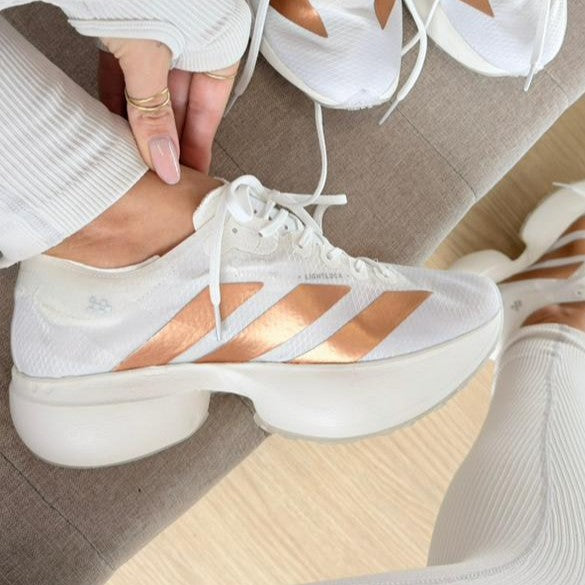 Tênis Adidas Adizero Adios Pro 4 - Off White Bronze