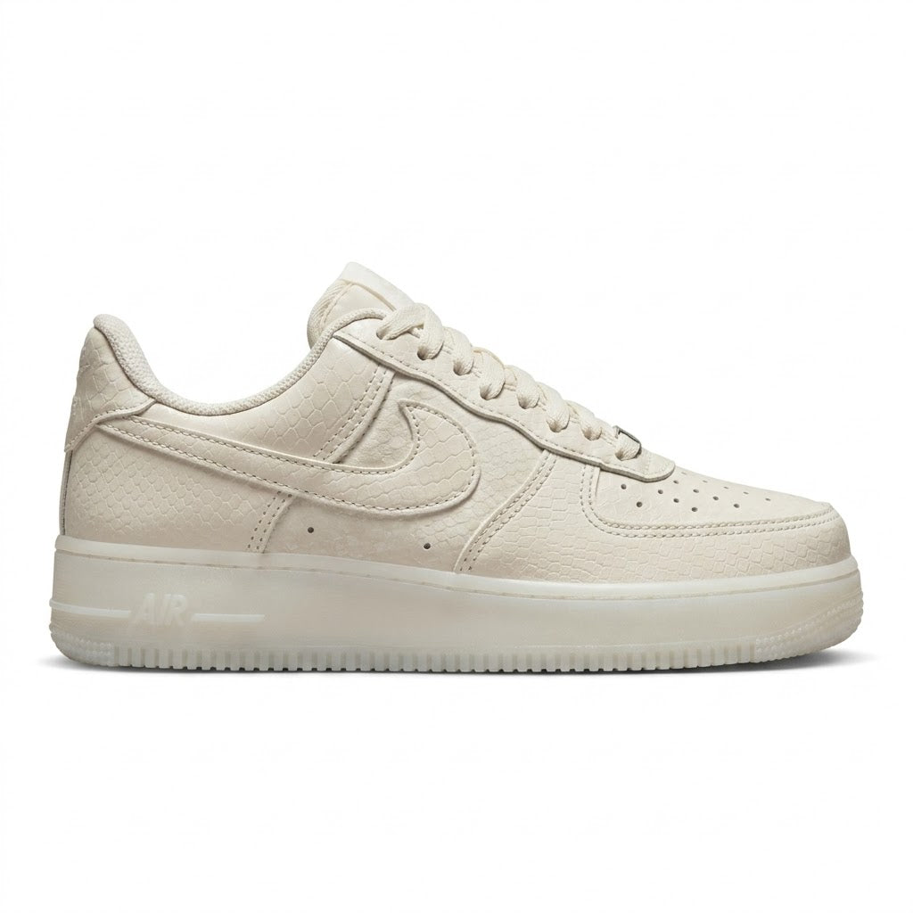TĂȘnis Nike Air Force - White Snake