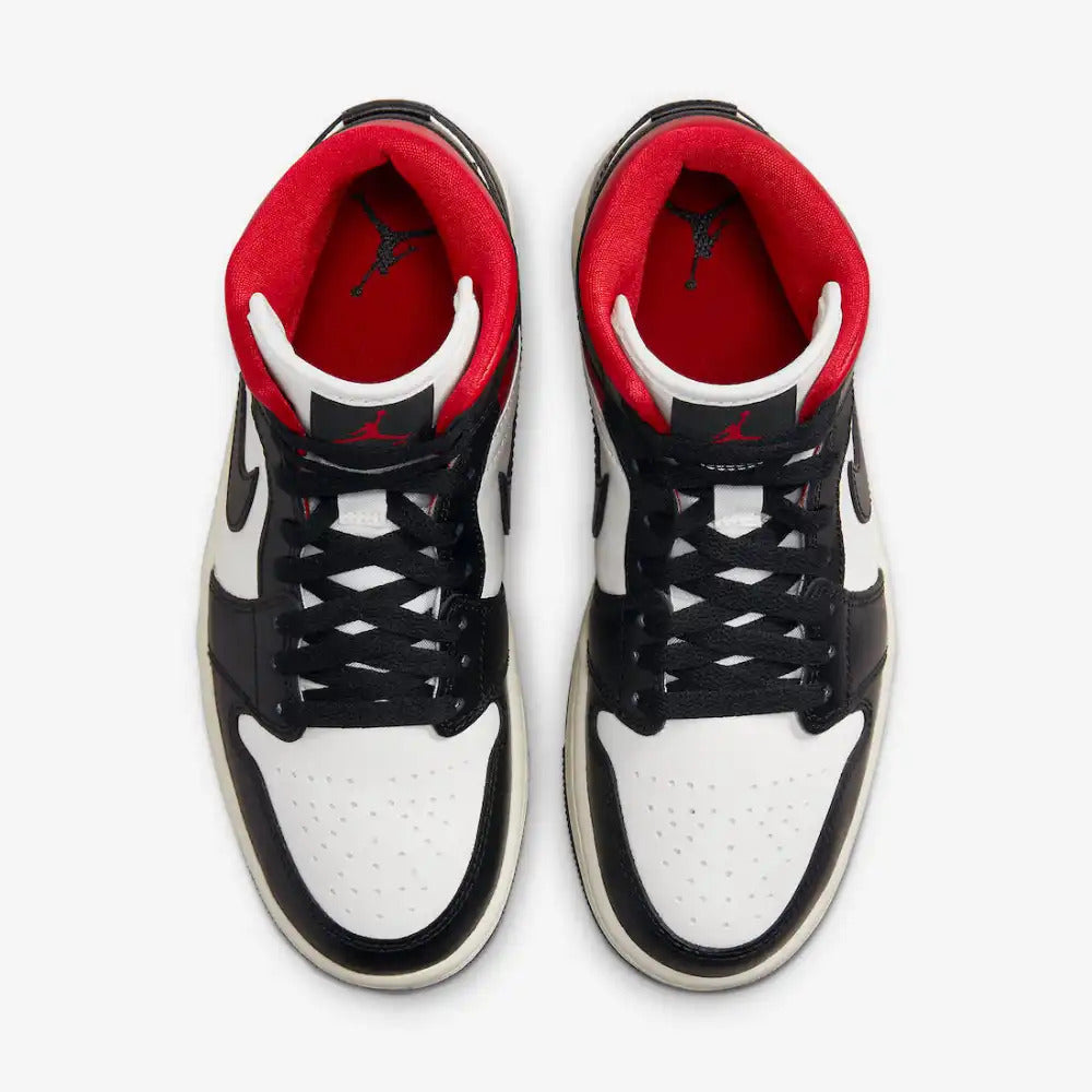 Tênis Air Jordan 1 - Preto / Vermelho / Branco