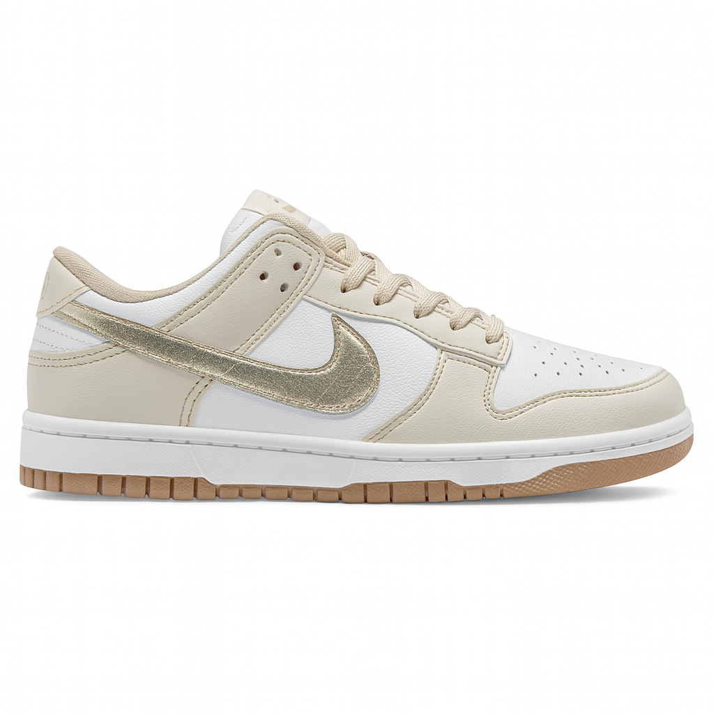 Tênis SB Dunk Low - Metallic Gold