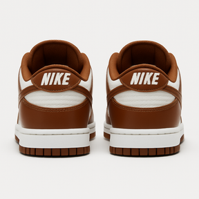 Tênis SB Dunk Low - Caramelo / Branco