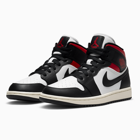 Tênis Air Jordan 1 - Preto / Vermelho / Branco