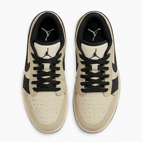Tênis Air Jordan 1 Low - Travis Scott - Branco / Preto