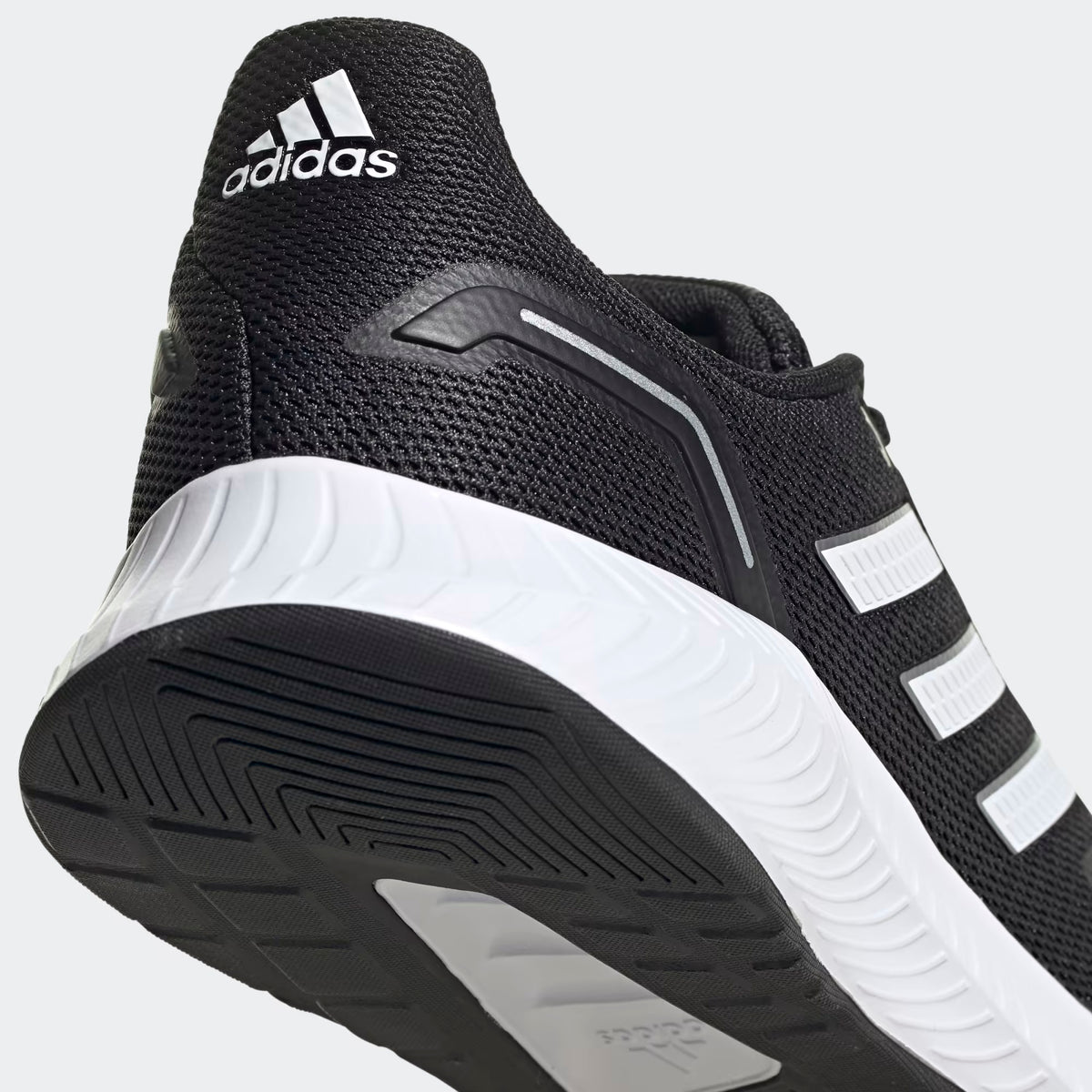 Tênis Corrida Run Falcon 2.0 - Preto / Branco