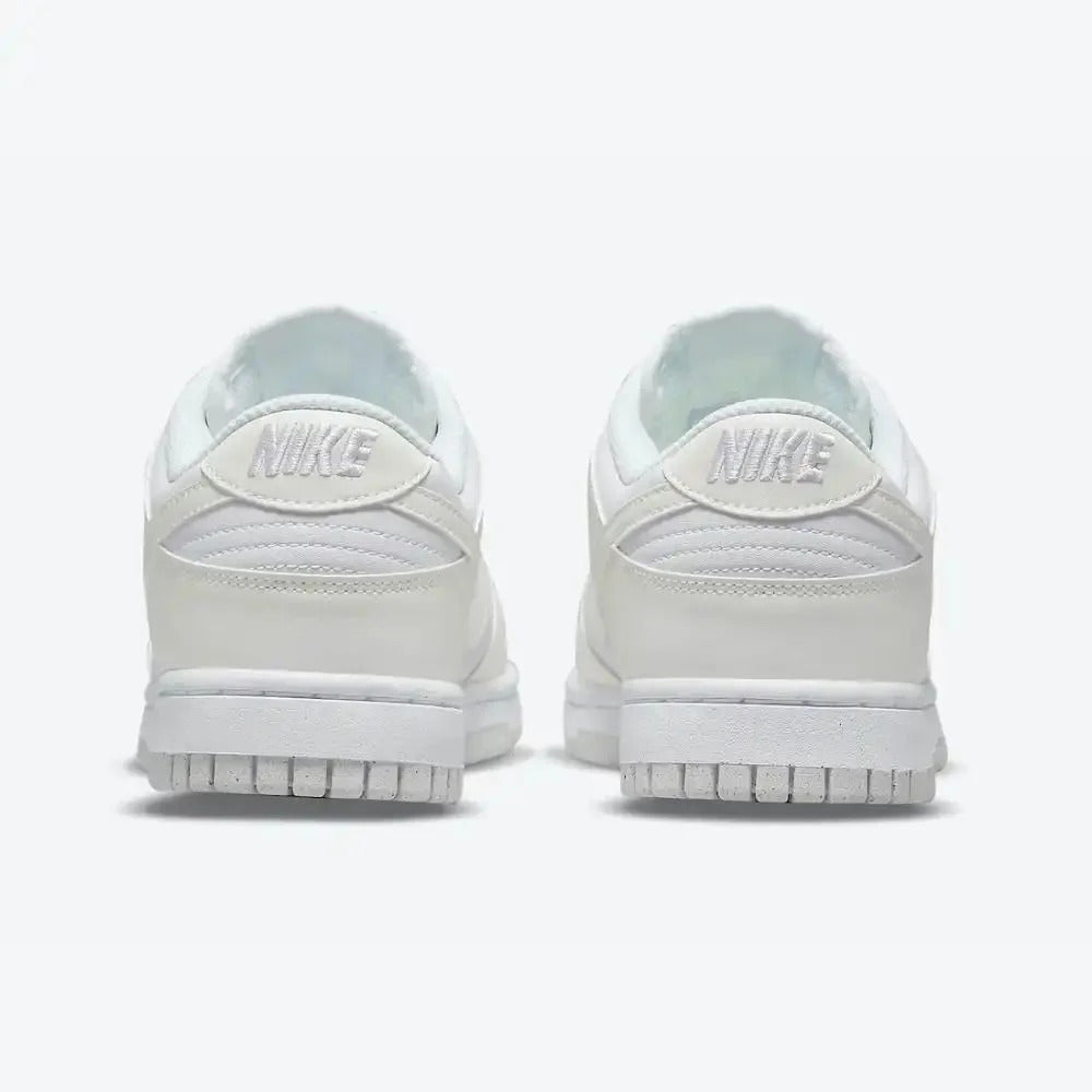 Tênis SB Dunk Low - Branco