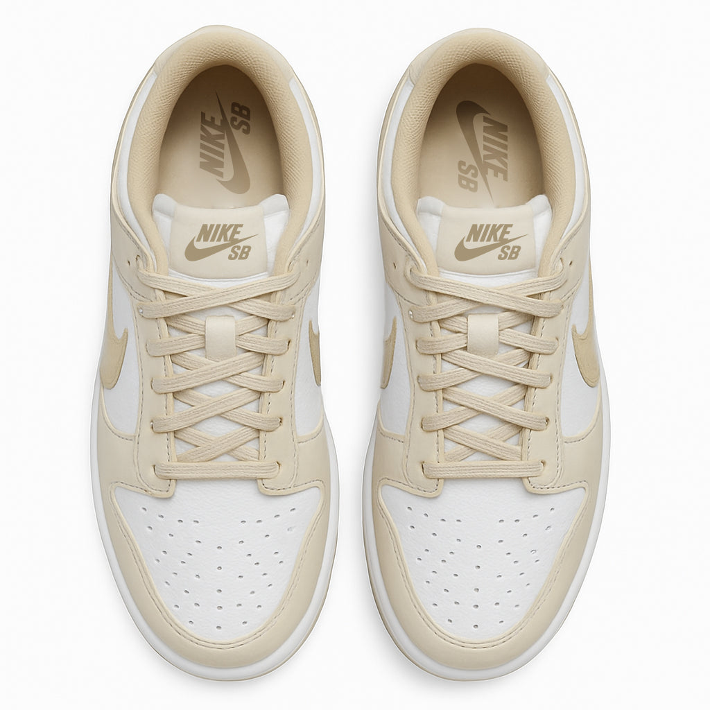 Tênis SB Dunk Low - Metallic Gold