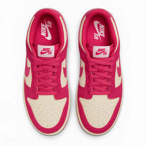Tênis SB Dunk Low - Pro Camurça Pink