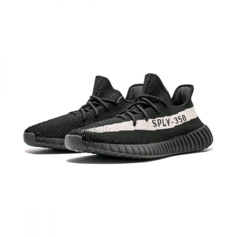 Tênis Yeezy Boost 350 - v2 Oreo