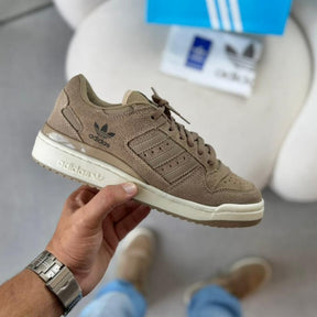 Tênis Adidas Fórum Low - Rato / Bege
