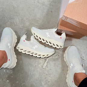 Tênis On Cloud - Off White