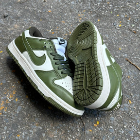 Tênis Nike Dunk Low Pro Luxo - Verde Musgo