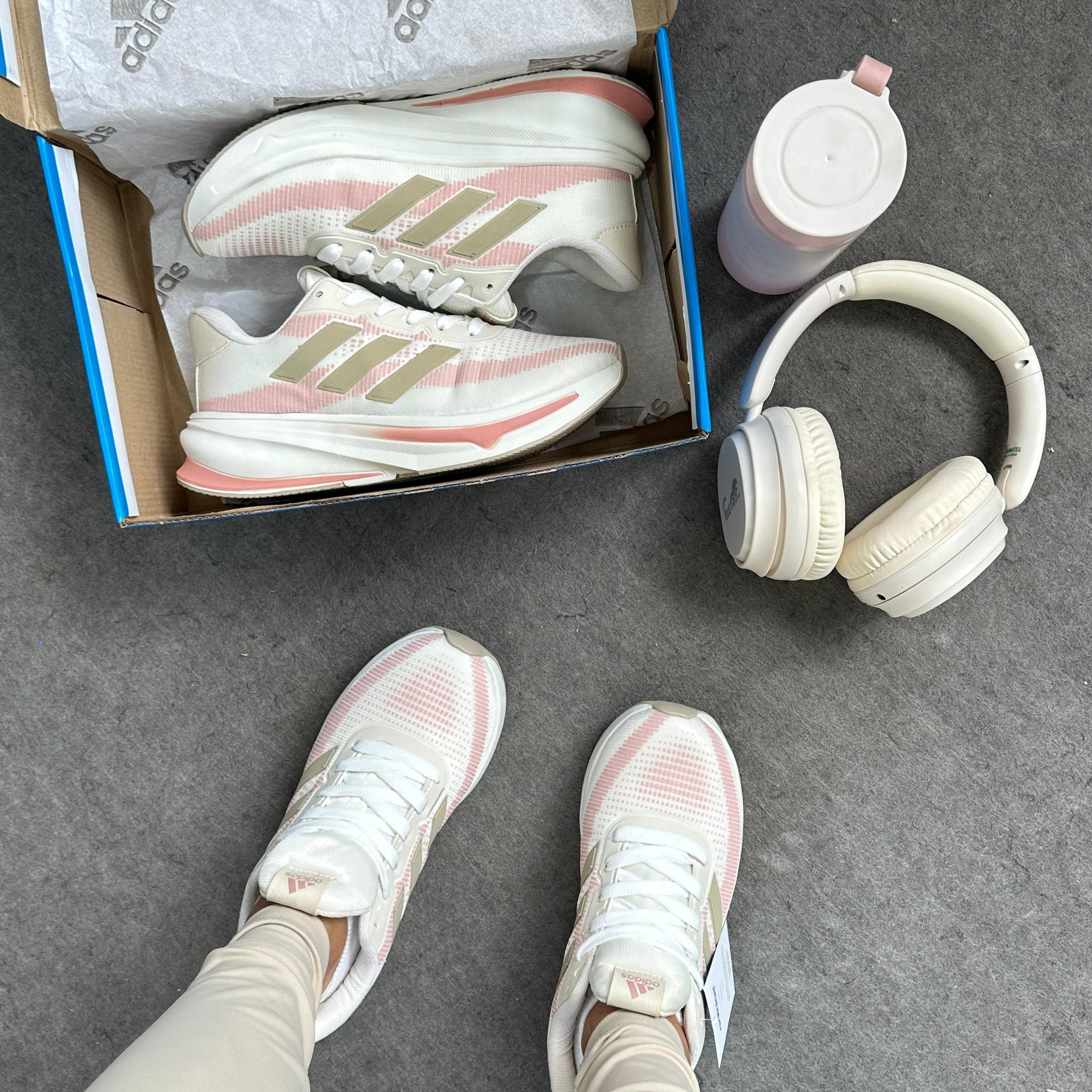 Tênis Adidas Supernova - Stride 2.0 Runnig - Branco / Bege / Rosa